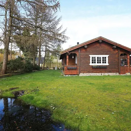 5 Person In Миддельфарт