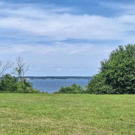 Дом отдыха 5 Person In